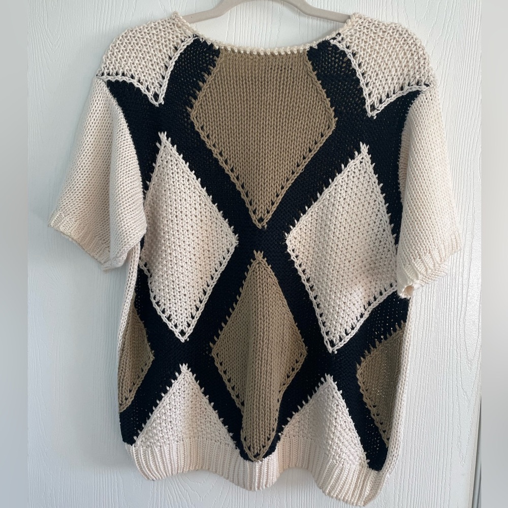 Country Suburbans Hand Knit Top